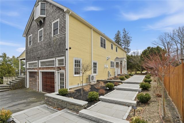 2269 East Main Road, Portsmouth, RI 02871