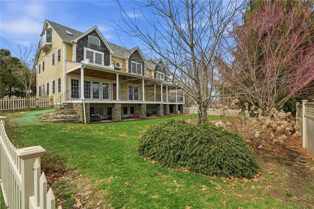 2269 East Main Road, Portsmouth, RI 02871