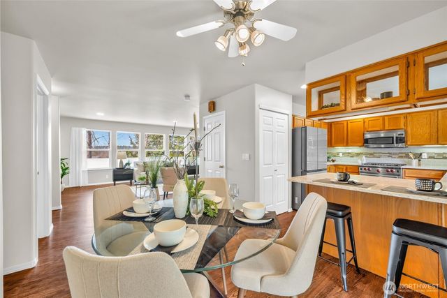 10518 157th Avenue NE, Redmond, WA 98052