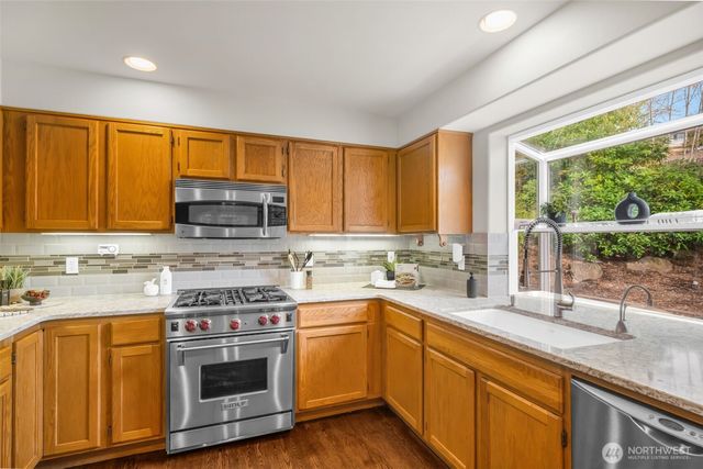 10518 157th Avenue NE, Redmond, WA 98052