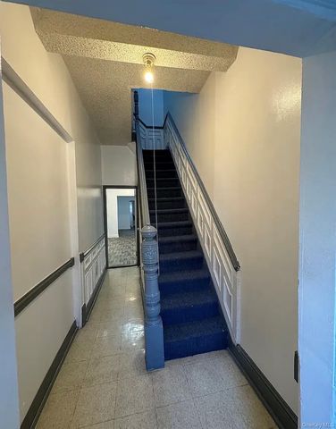 513 Chestnut Street, Brooklyn, NY 11208