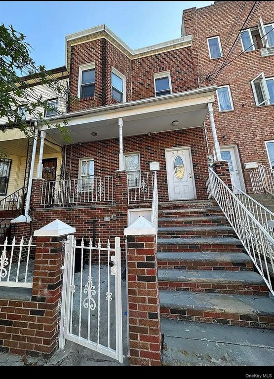 513 Chestnut Street, Brooklyn, NY 11208