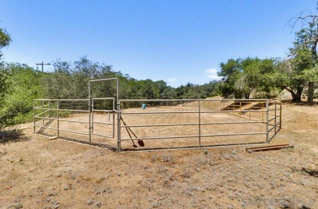 20530 Cinnamon Drive, Jamul, CA 91935
