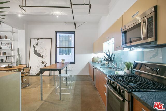 738 S Los Angeles Street 305, Los Angeles, CA 90014