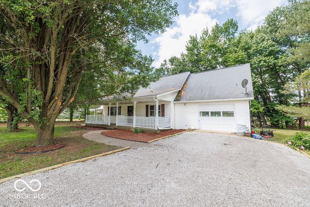 647 Concord Road, Gosport, IN 47433