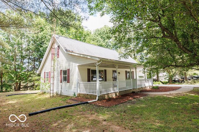 647 Concord Road, Gosport, IN 47433