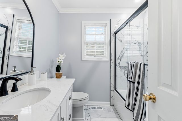 409 Barrington Drive, Hiram, GA 30141