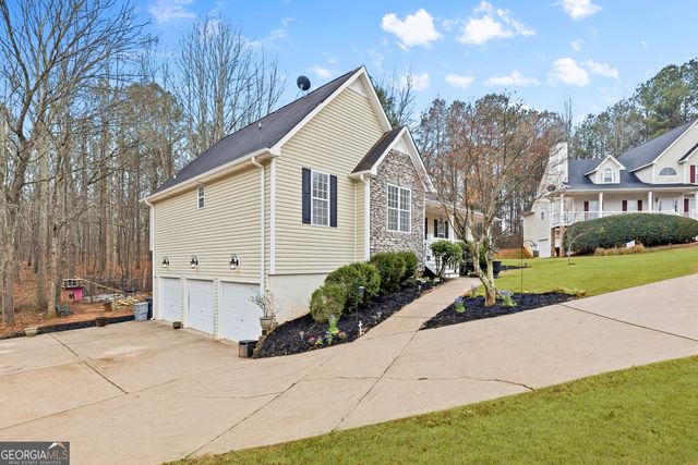 409 Barrington Drive, Hiram, GA 30141