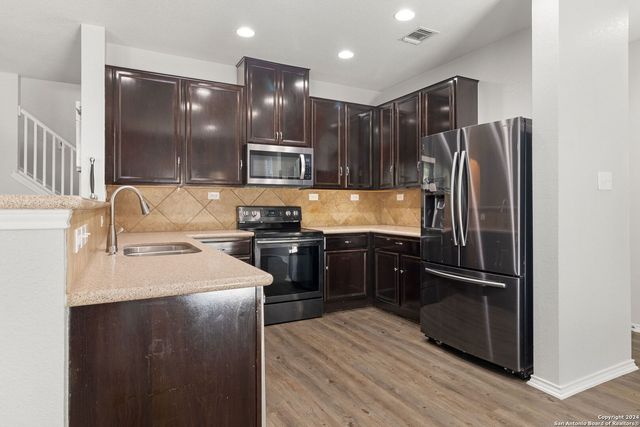 939 SPELLO CIR, San Antonio, TX 78253