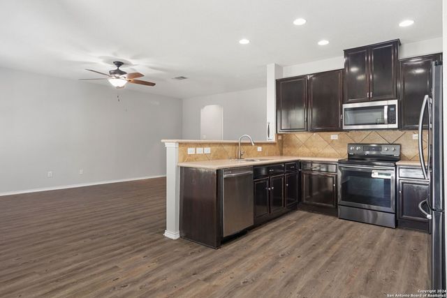 939 SPELLO CIR, San Antonio, TX 78253