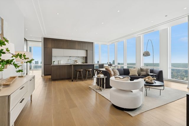 14 W Superior Street 6602, Chicago, IL 60654