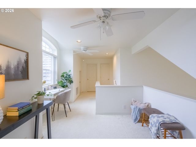 15639 Nw CLUBHOUSE Dr, Portland, OR 97229