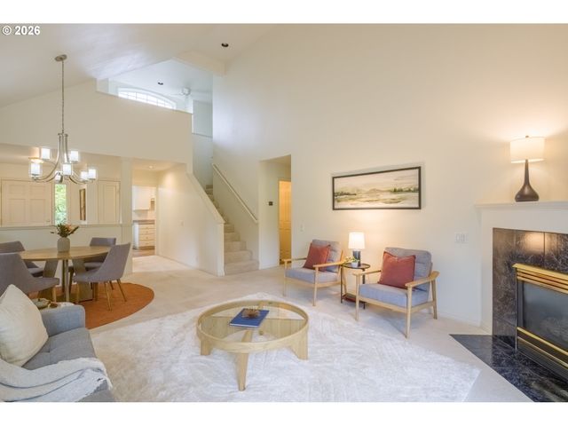 15639 Nw CLUBHOUSE Dr, Portland, OR 97229