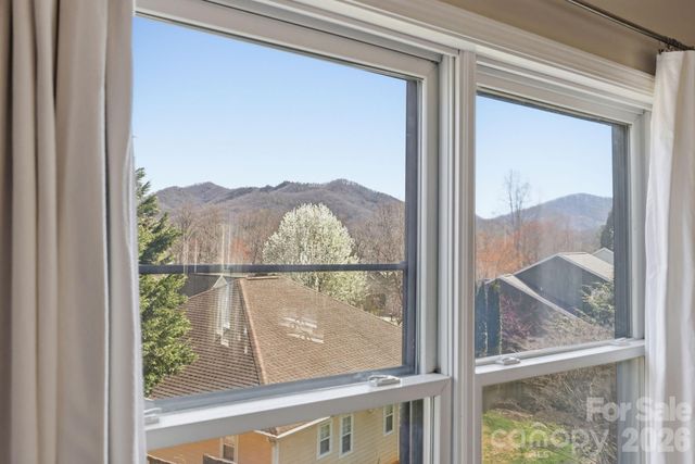 7 and 11 Carolina Corner, Black Mountain, NC 28711