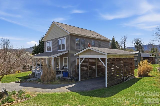 7 and 11 Carolina Corner, Black Mountain, NC 28711