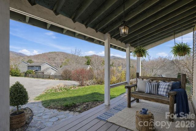 7 and 11 Carolina Corner, Black Mountain, NC 28711