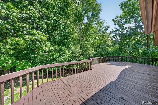 6153 Pickwood Drive, West Bloomfield, MI 48322