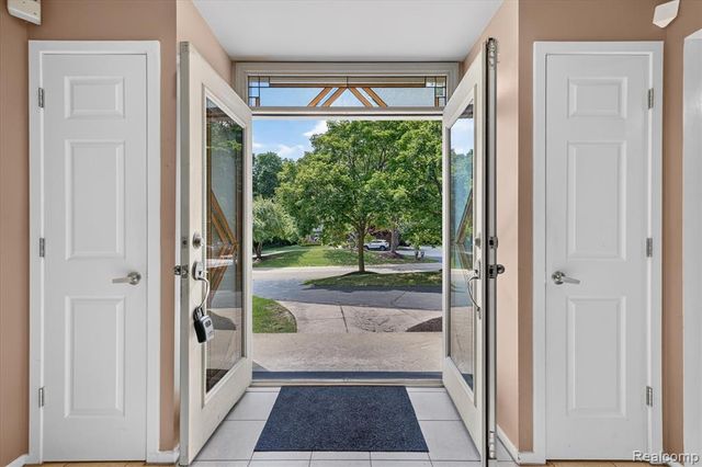 6153 Pickwood Drive, West Bloomfield, MI 48322