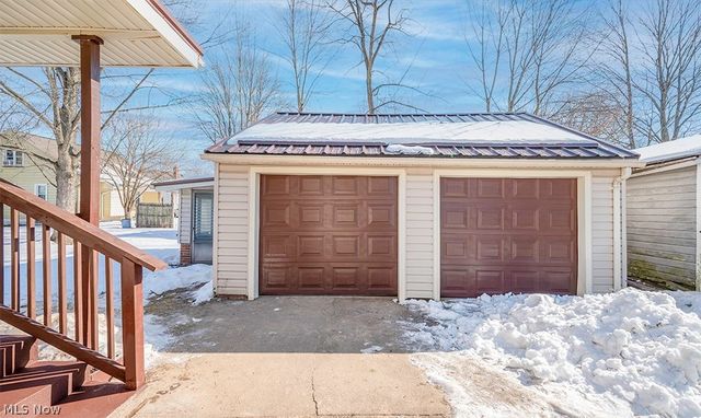 2134 Estabrook Avenue NW, Warren, OH 44485