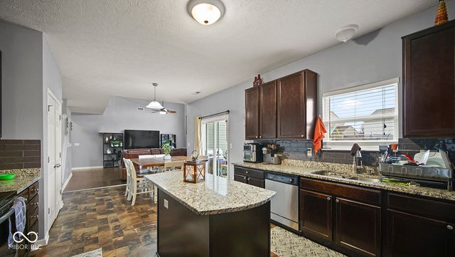 1436 Amberwoods Court, Indianapolis, IN 46239