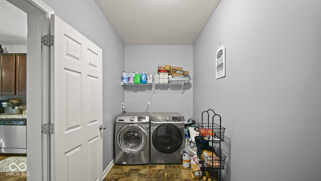 1436 Amberwoods Court, Indianapolis, IN 46239