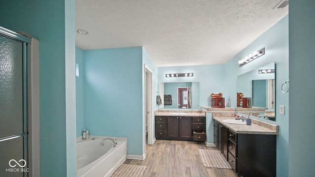 1436 Amberwoods Court, Indianapolis, IN 46239