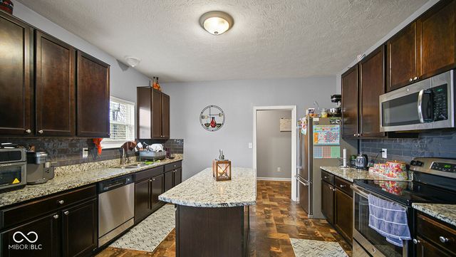 1436 Amberwoods Court, Indianapolis, IN 46239