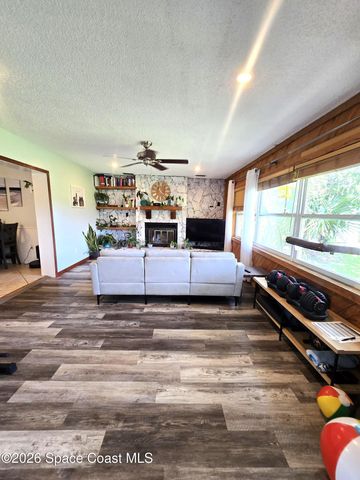 210 Juniper Avenue, Merritt Island, FL 32953