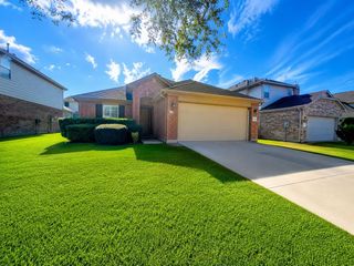 10426 Whisper Bluff Drive, Humble, TX 77396
