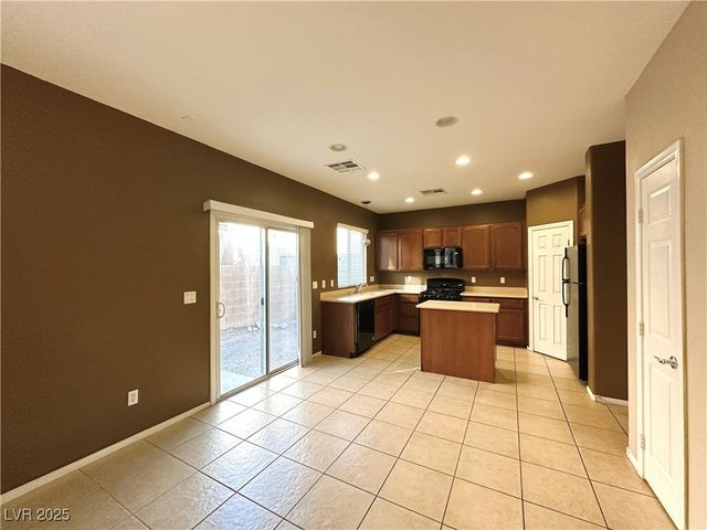 9044 Fathers Pride Avenue, Las Vegas, NV 89178