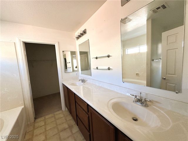 9044 Fathers Pride Avenue, Las Vegas, NV 89178