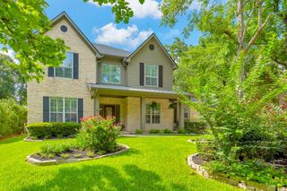 126 S Bluff Creek Circle, The Woodlands, TX 77382