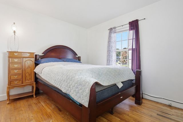 119 Beech St, Lowell, MA 01850