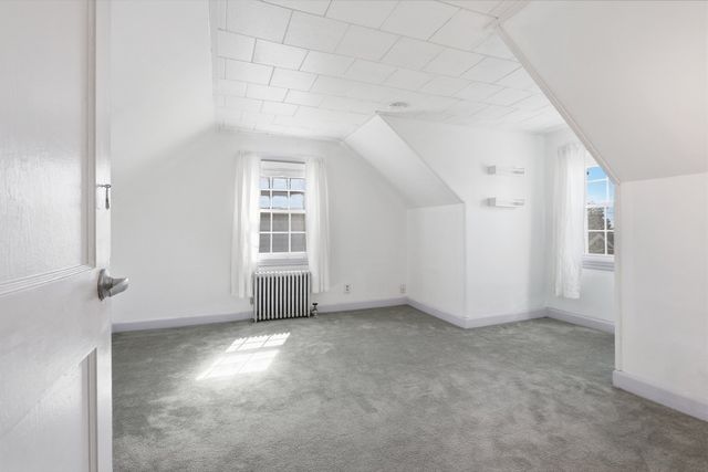 119 Beech St, Lowell, MA 01850