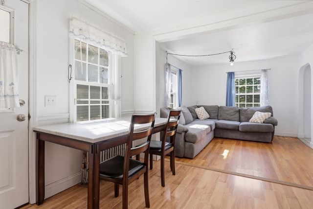 119 Beech St, Lowell, MA 01850