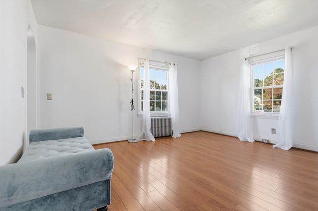 119 Beech St, Lowell, MA 01850