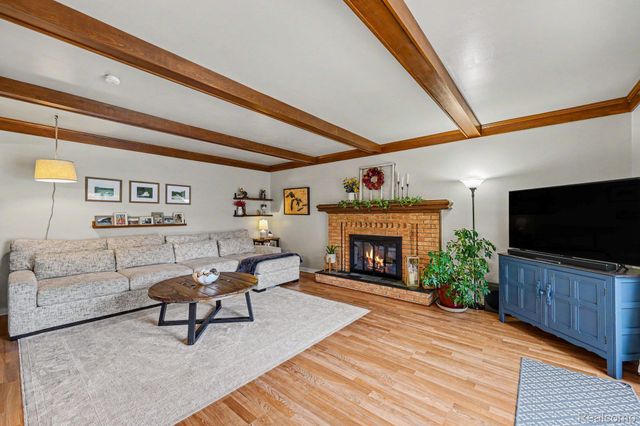 47391 Kathleen Road, Macomb Township, MI 48044