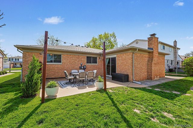 47391 Kathleen Road, Macomb Township, MI 48044