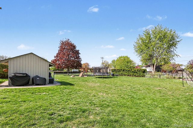 47391 Kathleen Road, Macomb Township, MI 48044