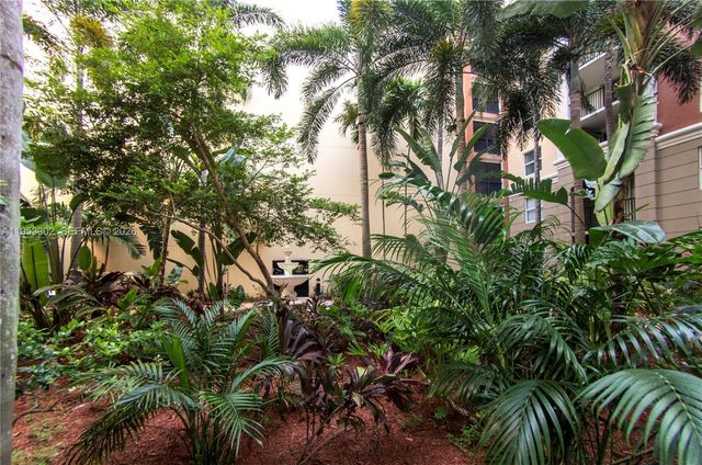 17150 N Bay Rd 2119, Sunny Isles Beach, FL 33160