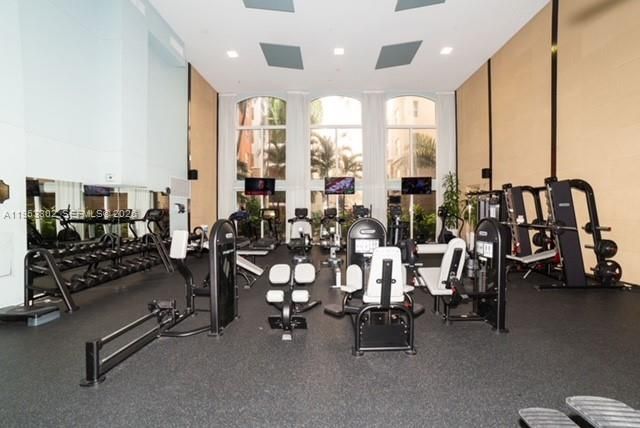 17150 N Bay Rd 2119, Sunny Isles Beach, FL 33160