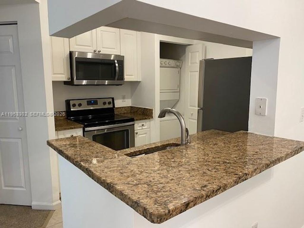 17150 N Bay Rd 2119, Sunny Isles Beach, FL 33160