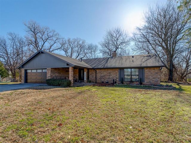 403 Piney Oak Drive, Norman, OK 73072