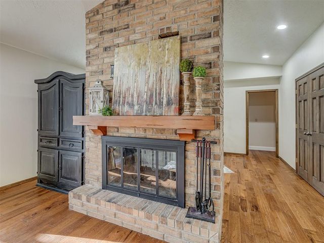 403 Piney Oak Drive, Norman, OK 73072