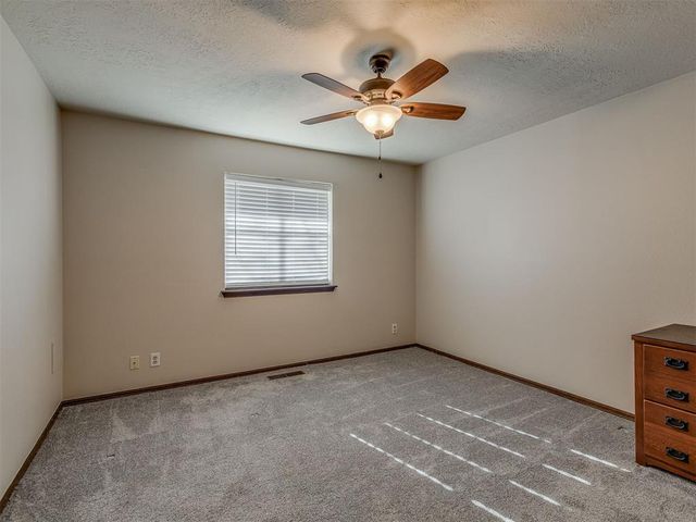 403 Piney Oak Drive, Norman, OK 73072