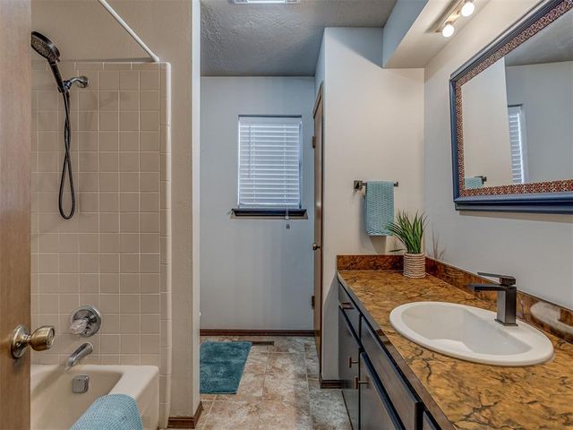 403 Piney Oak Drive, Norman, OK 73072