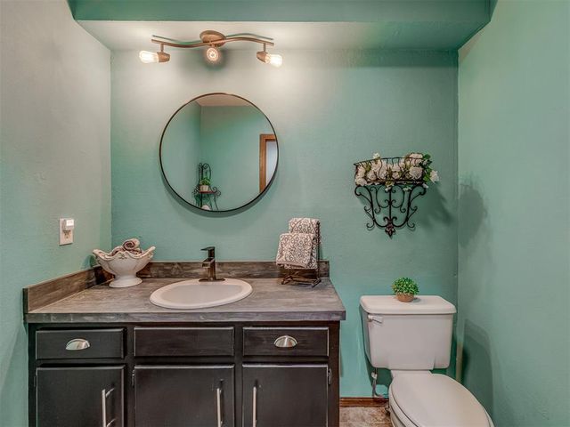 403 Piney Oak Drive, Norman, OK 73072