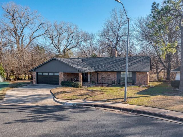 403 Piney Oak Drive, Norman, OK 73072
