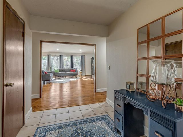 403 Piney Oak Drive, Norman, OK 73072