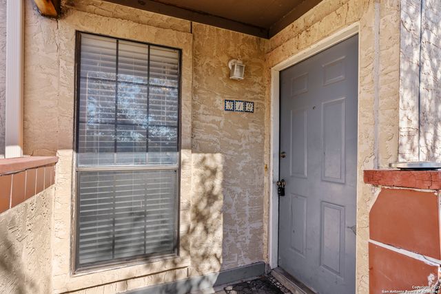 6100 Woodlake Pkwy Apt 312, San Antonio, TX 78244